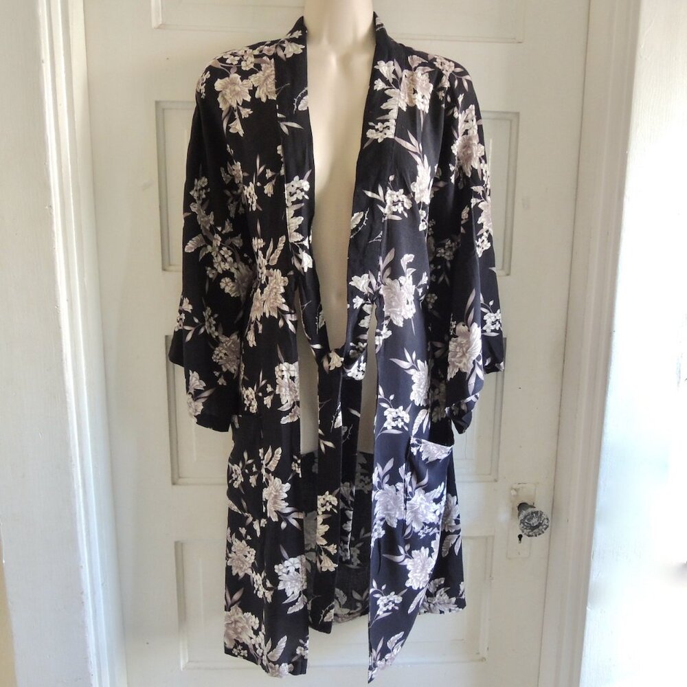 Spiritual Gangster Black & White Floral Maya Kimono OS